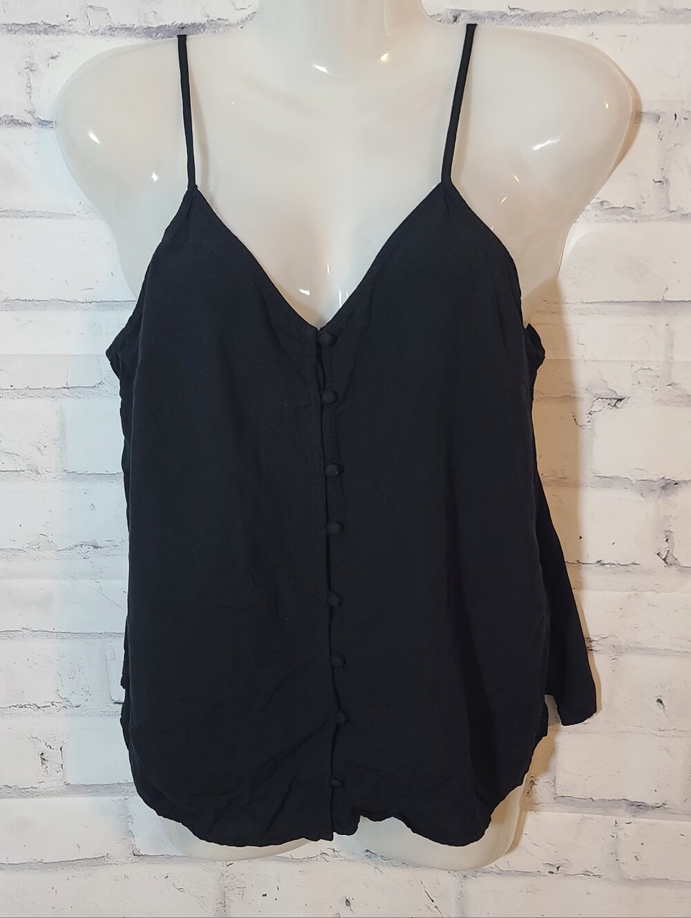 Old Navy Women's Black V-Neck Button Front Adjustable Spaghetti Strap Cami M